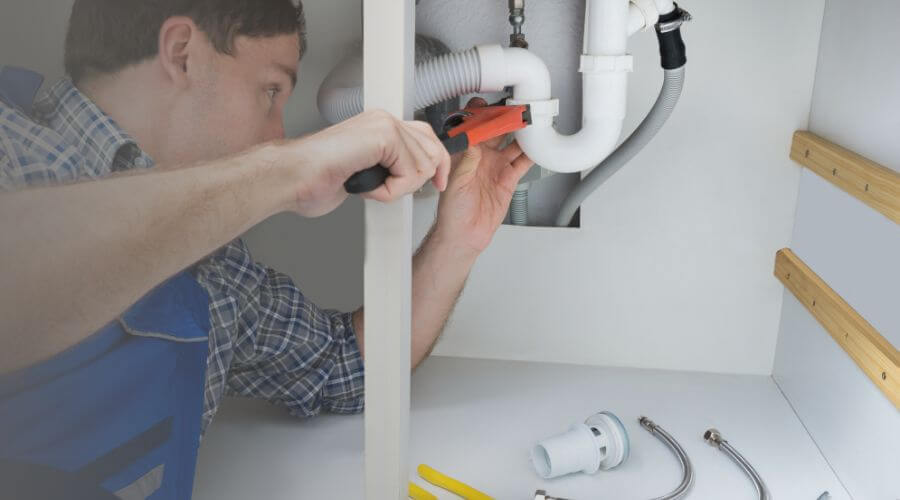 Local tankless water heater installation in Hometown, IL
